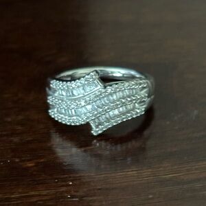 Beautiful Sterling Silver Diamond Ring